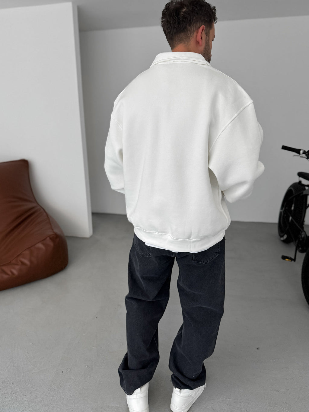 OFF WHITE Vintage Washed Oversized Sweatshirt